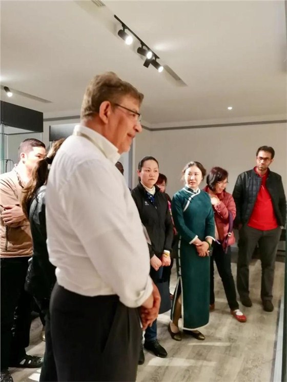 領導參觀盛風蘇扇