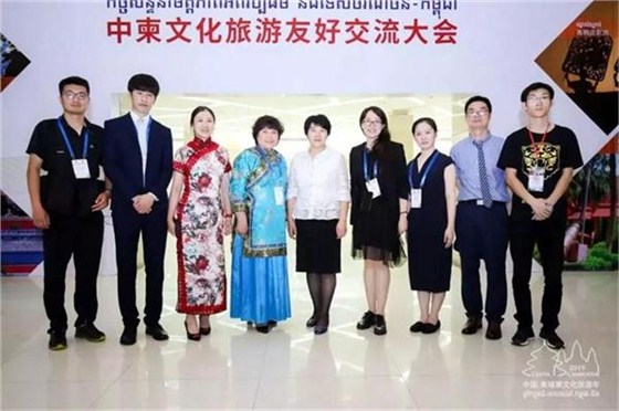 盛春與中國代表團