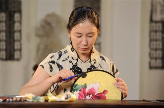 盛春老師制扇