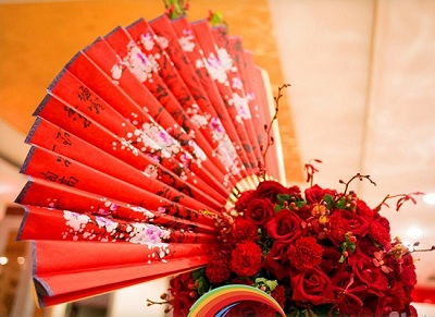 結(jié)婚拋扇子的寓意是什么？