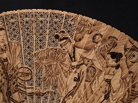 檀香木扇價(jià)格大概多少錢(qián)？