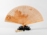 細(xì)說檀香木扇子