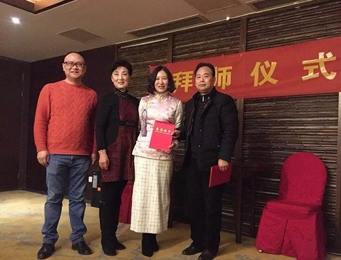 盛春拜非物質文化遺產制扇技藝傳承人邢偉中為師