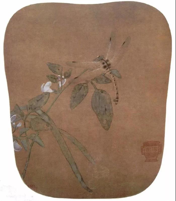 五代·徐熙《豆花蜻蜓圖》，上蓋禮器狀印章
