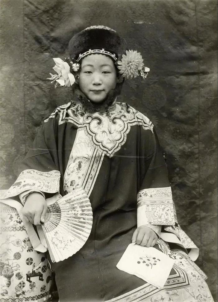 古代執扇畫像