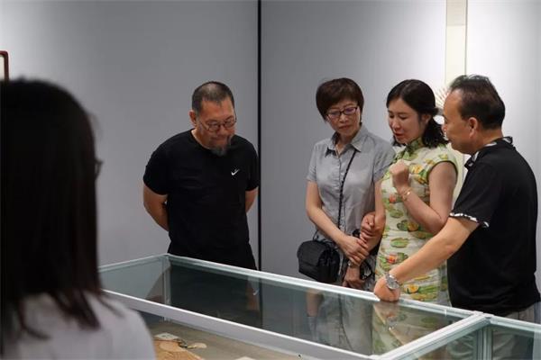 這些蘇扇有多美，看了才知道《盛夏——蘇扇作品展》開幕