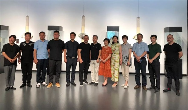 這些蘇扇有多美，看了才知道《盛夏——蘇扇作品展》開幕